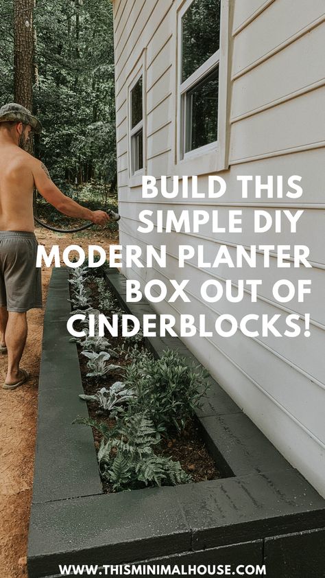 DIY modern planter box Diy Modern Planter, Cinderblock Planter, Front Yard Planters, Patio Redo, Yard Planters, Large Planter Boxes, Backyard Planters, Brick Planter, Fence Planters