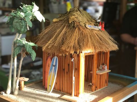 Beach Fairy House, Beach House Crafts, Miniature Beach House, Beach Miniature, Beach Diorama, Miniature Beach Scene, Beach Fairy Garden, Fairy Garden Crafts, Fairy Garden Decor