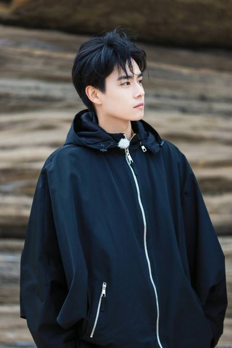 Hu Yi Tian, Hu Yitian, China Movie, A Love So Beautiful, Chinese Actors, Chinese Boy, Asian Actors, Asian Boys, Good Looking Men