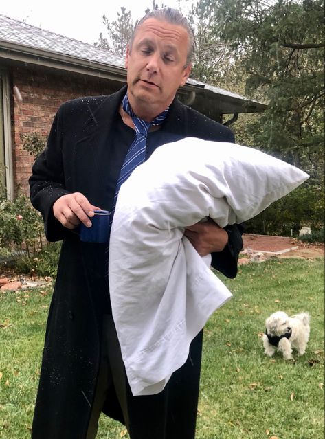 Sleepy Joe Halloween costume! #sleepyjoe #halloween #sleepyjoebiden #halloweencostume #pun #funnycostume Sleepy Joe, Punny Halloween Costumes, Halloween Costume, Halloween Costumes, Halloween