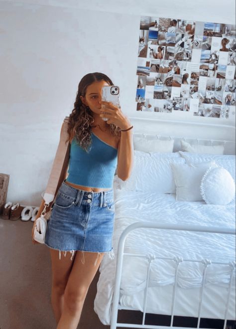 Ava Oetting Outfit, Ava Oetting, Basic Aussie, Summer 24, Beach Photoshoot, Summer Fits, Twins, Outfit Inspo, Clothes