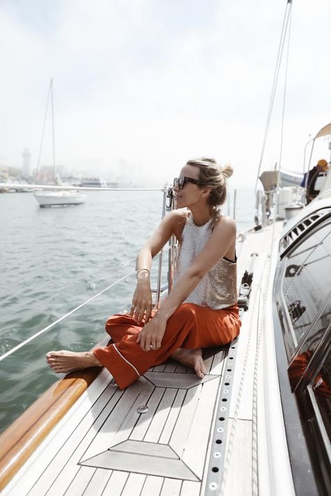 Yacht Photoshoot, Boat Photoshoot, Yachts Girl, Simple Boat, Trip Style, Cruise Italy, Big Yachts, Yacht Rock, Sailing Day