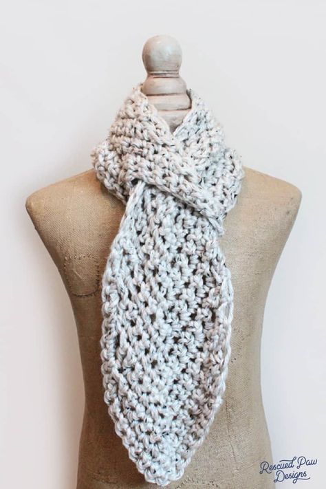 Pull Through Adjustable Scarf - Free Crochet Pattern from Rescued Paw Designs Chevron Scarf Pattern, Keyhole Scarf, Crochet Scarf Easy, Chevron Crochet, Crocheted Scarf, Crochet Cowls, Scarf Tutorial, Crochet Scarf Pattern Free, Crochet Cable