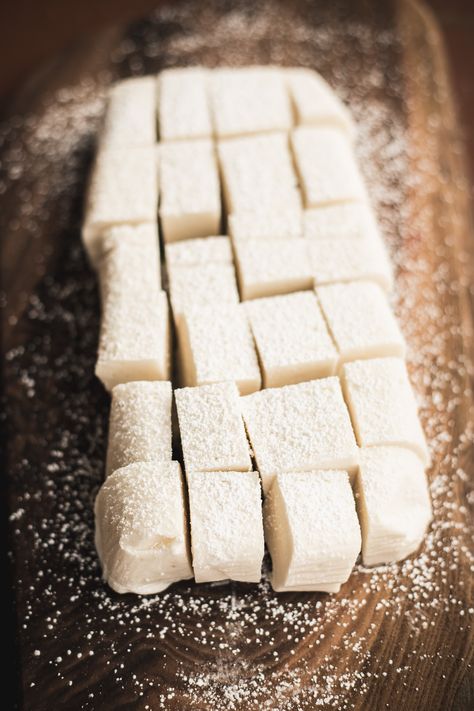 These collagen marshmallows are incredibly fluffy, chewy, soft, and flavorful. They are a simple and delicious alternative to store-bought mallows usually full of dextrose, artificial flavors, and more. Homemade Vegan Marshmallows, Gut Healthy Marshmallows, Marshmallow Root Marshmallows, Healthy Marshmallow Treats, Beef Gelatin Marshmallows, Real Marshmallow Recipe, Collagen Marshmallows, Simple Marshmallow Recipe, Blueberry Marshmallows