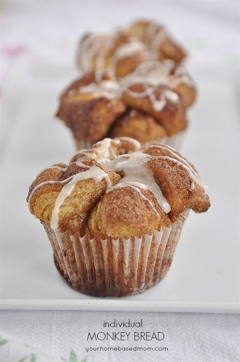 Individual servings of mini monkey bread are a delicious cinnamon pull apart bread. This fun-size version is perfect for breakfast, brunch or an anytime treat. Mini Monkey Bread, Cinnamon Monkey Bread, Cinnamon Pull Apart, Monkey Bread Muffins, Pizza Monkey Bread, Cinnamon Pull Apart Bread, Bread Pull Apart Recipes, Mini Monkey, Avocado Chocolate