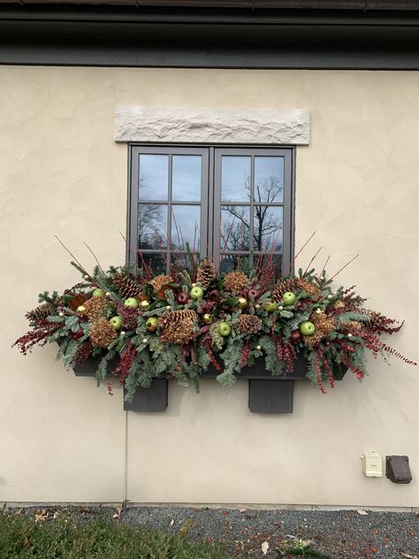 Christmas Window Boxes, Winter Window Boxes, Fall Window Boxes, Ornamental Cabbage, Summer Window, Winter Planter, Window Box Flowers, Winter Window, Christmas Planters