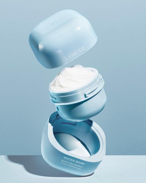 UPGRADE ALERT 💙 Your fav Moisturizers now features a refillable pod for 70% less plastic use than buying a new one! Shop the refill pod today on us.laneige.com, Sephora, Sephora at Kohls and Amazon Laneige Products, Cream Packaging Design, Cloud Skin, Packaging Skincare, Blue Cosmetic, Cream Moisturizer, Cosmetic Packaging Design, Skincare Packaging, Makeup Store