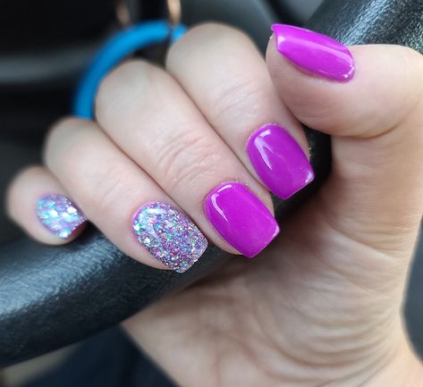 Vogue with Rainbow Fish accent Overlay On Natural Nails, Girly Girl Stuff, Reflective Nails, Revel Nail, Nails Dip, Dip Nails, Rainbow Fish, Nail Looks, Dip Powder Nails