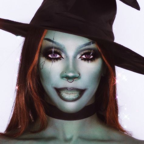 monster high aesthetic casta fierce Green Witch Makeup, Atarah Mayhew, Green Witch Halloween, Witch Halloween Makeup, Casta Fierce, Monster High Aesthetic, Makeup Witch, Green Face Paint, Halloween Makeup Witch