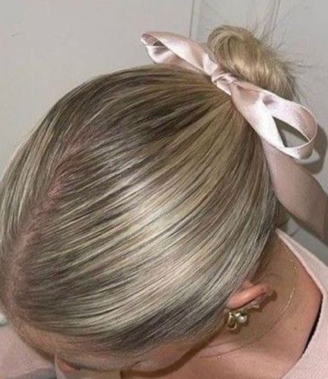 Pinterest saves Ballerina Coquette, Coquette Hair, Ballet Bun, Dream Hair, Up Girl, Pretty Little Liars, Hair Day, Hair Updos, Pretty Hairstyles