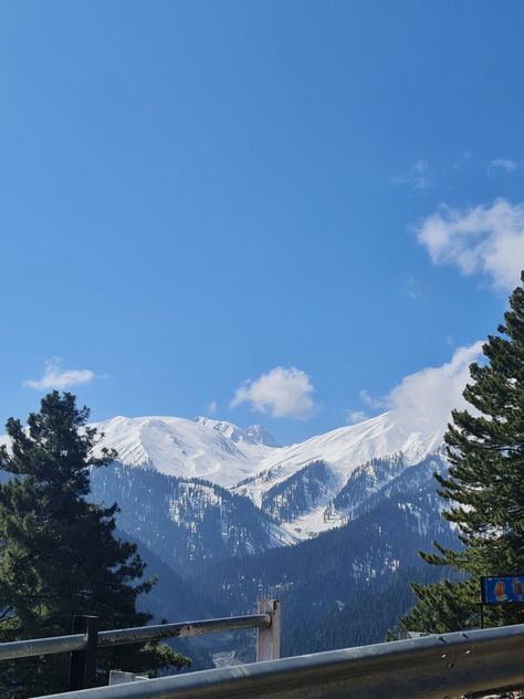 This is Gulmarg, Kashmir. Gulmarg Kashmir Photography, Kashmir Photography, Kashmir Aesthetic, Gulmarg Kashmir, Kashmir Photos, Cagatay Ulusoy, Airport Pictures, Nature Images, Sky Photography