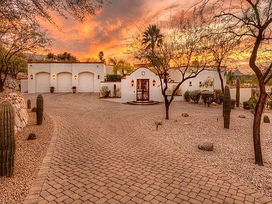 7910 N Porto Fino Cir, Tucson, AZ 85742 | Zillow Mexico Houses, Southwestern House Plans, Southwest House Plans, Mexican House, Hacienda Homes, Ranch Ideas, Houses In Mexico, Spanish Hacienda, Spanish Bungalow