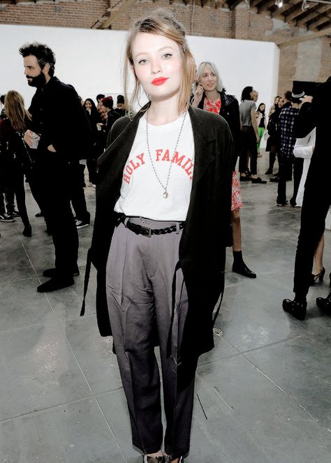 “ Emily Browning at the opening reception the photo series The Holy Other Los Angeles ” Emily Jane Browning, Emily Jane, Jena Malone, Emily Browning, The Fashion Spot, Kit Harington, Ideal Wardrobe, James Dean, Photo Series