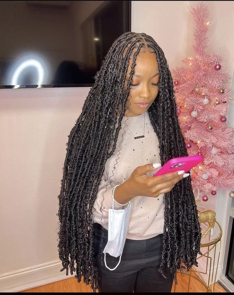 Boho Curls, Distressed Locs, Short Box Braids Hairstyles, Birthday Hairstyles, Quick Natural Hair Styles, Faux Locs Hairstyles, Braided Cornrow Hairstyles, Cute Braided Hairstyles, Box Braids Hairstyles For Black Women