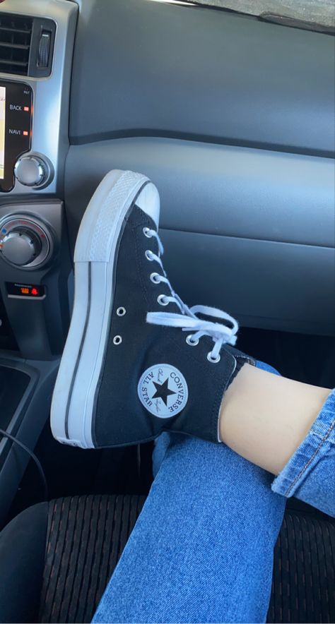 Black Converse High Tops Platform, Plat Form Converse, Converse High Platform, Chuck Taylors Platform, Chuck Taylor Platform Outfit, Chuck Taylor Platform Converse, Black Converse Platform Outfit, Black Platform Converse Outfit, Converse High Tops Platform