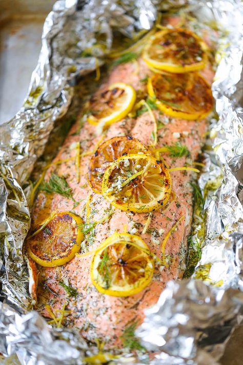 Lemon Dill Salmon in Foil - Damn Delicious Dill Butter, Salmon In Foil Recipes, Lemon Dill Salmon, Dill Salmon, Salmon In Foil, Alaskan Salmon, Lemon Dill, Spicy Honey, Grilled Salmon