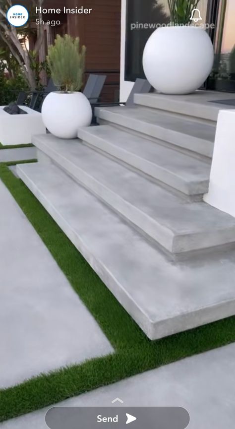 Front Porch Steps Ideas Entrance Modern, Steps Design Exterior Stairs, Poured Concrete Steps, Modern House Entrance Ramp, Front Yard Stairs, Front Porch Stairs Ideas Entrance, Granite Stairs Design Modern Outdoor, Villa Entrance Stairs Outdoor, Floating Concrete Steps Entrance