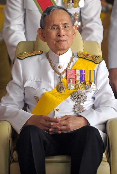 King Thailand, Thailand History, King Bhumipol, King Rama 9, Thai Royal Family, Thai King, Queen Sirikit, King Bhumibol Adulyadej, Bhumibol Adulyadej