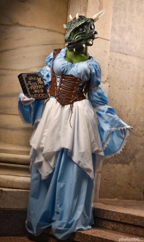 The Lusty Argonian Maid cosplay Argonian Maid, Skyrim Cosplay, Jenna Lynn, The Mask Costume, Masks Halloween, Elder Scrolls Skyrim, Halloween Clown, Video Game Cosplay, Maid Cosplay