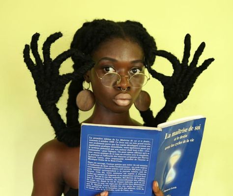 This girl's hair sculptures are one of the best things I have ever seen Hair Sculpting, Afro Punk, Hair Reference, Artistic Hair, Photo Series, African Culture, Doja Cat, Black Culture, Hair Art