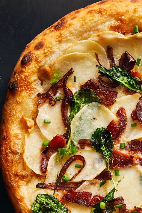 Potato Bacon Pizza, Potato Pizza Recipes, Potato Pizza Recipe, Confit Garlic, Gorgonzola Pizza, Cooking Goals, Potato Pizza, Speak Italian, Bacon Pizza