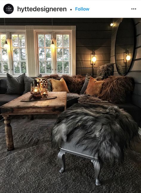 Viking Living Room, Country Chic Living Room, Viking Home Decor, College Bedroom Decor, Brown Sofa Living Room, New House Living Room, Barn Living, Room Renovation, Apartment Decor Inspiration