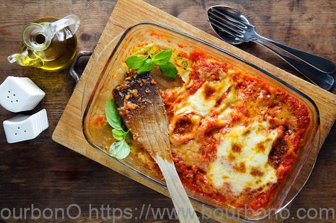 Gordon ramsay lasagna Game-Changing Lasagne Recipe Easy Homemade Lasagna, Potato Lasagna, Frozen Lasagna, Butternut Squash Lasagna, Baked Lasagna, Chicken Parmesan Casserole, Easy Lasagna Recipe, Lasagne Recipes, Marinara Sauce Homemade