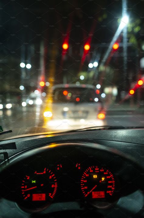 Hands Out Car Window Aesthetic, Driving Photo, Inside Of A Car, Car Aesthetic Night, Night Interior, Cars Inside, Walking Road, Night Road, Car Inside