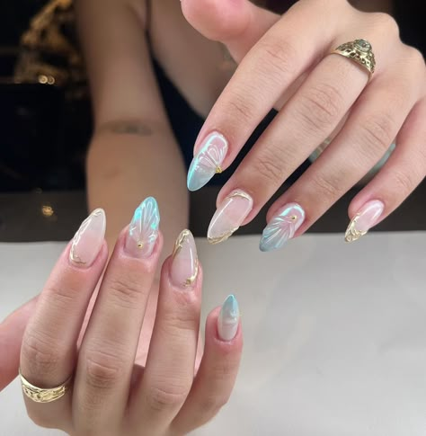 mermaid core 🐚✨ shape: medium almond gel-x set . . . . . . . . . #oceannails #seanails #bluenails #mermaidnails #shortalmondnails #almondnails #corvallisnails #portlandnails #happyvalleynails #mermaidnails #nailart #nailsnailsnails #nailaddict #nailartist #nails #cutenails #nailinspiration #nailinspo #naildesign #naillove #nailsofinstagram #gelnails #airbrushnails #chromenails #chromenailart #nailideas #irissalonandspa Mermaid Crome Nails, Mermaid Core Nails, Sea Nail Art, Sea Nails, Chrome Nail Art, Short Almond Nails, Airbrush Nails, Medium Almond, Mermaid Core