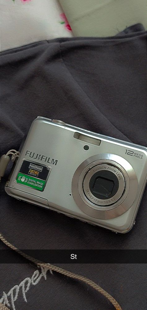 Mini Camera Aesthetic, Instax Camera Aesthetic, Instax Camera, Camera Aesthetic, Aesthetic Indie, Mini Camera, Fujifilm Instax, Instax Mini, Fujifilm Instax Mini