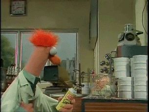 via GIPHY Panic Gif, Beaker Muppets, Fraggle Rock, The Muppet Show, Science Jokes, Jim Henson, Best Funny Videos, Funny Facts, Animated Gif