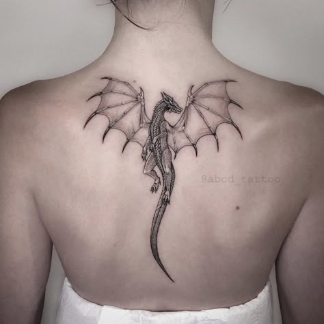 #dragontattoo #dragontattoodesigns #dragontattooforwomen #dragon Large Dragon Back Tattoo, Dragon Back Tattoo Design, Dragon Flying Up, Midevil Dragon Tattoos, Dragon Tattoo Back Women, Dragon Spine Tattoo For Women, Abcd Tattoo, Dragon Sketch Tattoo, Big Dragon Tattoo