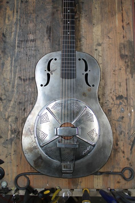 Making Musical Instruments, Resonator Guitar, Lap Steel, Music Center, Steel Guitar, Guitar Collection, Blues Guitar, Beautiful Guitars, Guitar Shop