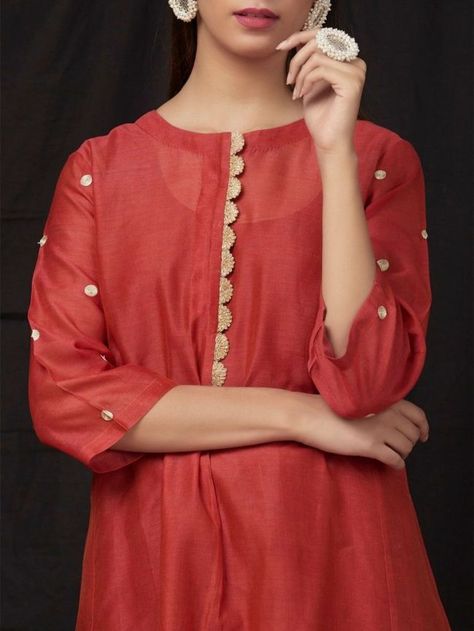 Neck Designs For Salwar, Khadi Fabric, Girls Kurti, Indian Kurti Designs, Latest Kurti, Designer Kurti Patterns, Simple Kurti Designs, Neck Designs For Suits, Kurti Designs Latest