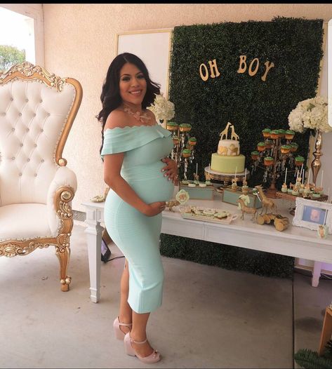 129 Likes, 3 Comments - Lesly Marquez (@glamspotevents) on Instagram: “How beautiful does my client look on her Glam Safari Baby shower  thank you Eli for truating me…” Babyshower Dress, Baby Shower Outfit Ideas, Vestidos Para Baby Shower, Surprise Baby Shower, Maternity Dresses For Baby Shower, Baby Shower Photography, Surprise Baby, Shower Outfits, Baby Shower Outfit