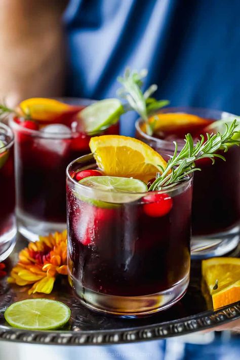 Thanksgiving Sangria Recipes, Festive Sangria, Holiday Sangria Recipes, Christmas Sangria Recipes, Thanksgiving Sangria, Cranberry Sangria, Holiday Sangria, Christmas Sangria, Thanksgiving Drinks