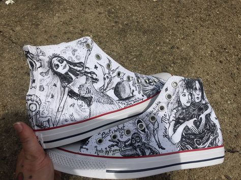 Sharpie Shoes, Cool Converse, Converse Design, Custom Sneakers Diy, Shoe Painting, Custom Painted Shoes, Custom Shoes Diy, Custom Converse, Funky Shoes