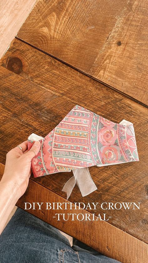 Sewing - Upcycling - Thrifting | DIY Birthday Crown tutorial for you to recreate for your own littles👑 Don’t forget to tag @rewovenshop so we can all see your creations!… | Instagram Diy Birthday Hat For Baby, How To Make A Birthday Crown, Diy Birthday Sash, Birthday Crown Diy, Creative Prom Proposal Ideas, Sewing Upcycling, Thrifting Diy, Diy Birthday Crown, Crown Tutorial