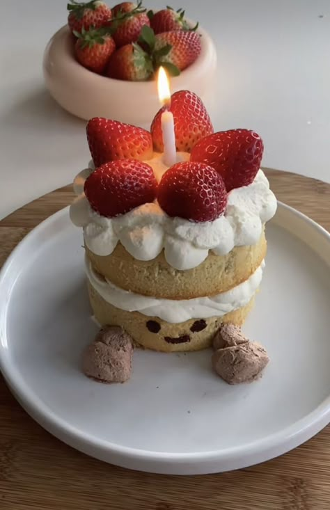 Fun Treat Ideas, Jellycat Cake Recipe, Jelly Cat Birthday Cake Real, Things To Bake Aesthetic, Pretty Baking Ideas, Cake To Make With Friends, Cute Baked Goods Aesthetic, Cute Cakes To Make, Jellycat Birthday Cake