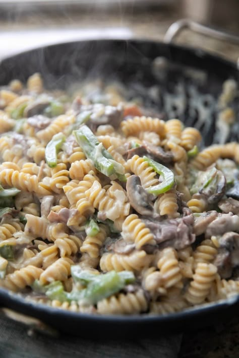 Philly Cheesesteak Pasta, Cheesesteak Pasta, Peppers And Mushrooms, High Protein Pasta, Macro Meal Plan, Macro Nutrition, Macros Diet, Protein Pasta, Macro Friendly Recipes