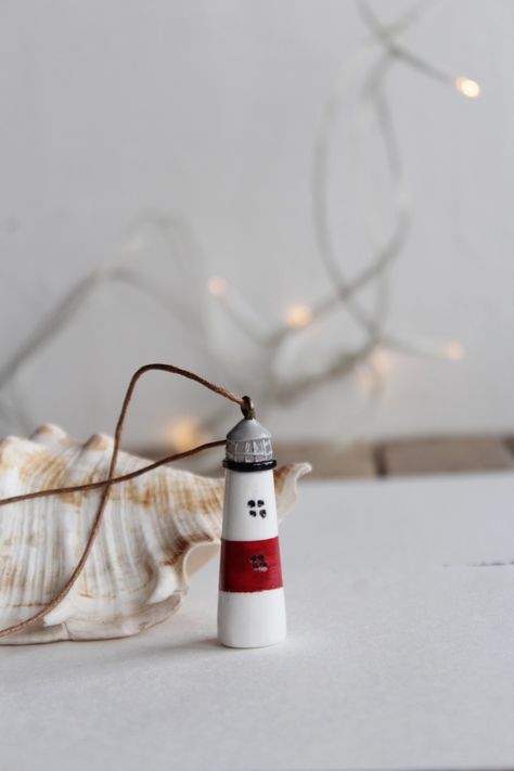 Polymer Clay Lighthouse, Clay Lighthouse, Diy Light House, Lighthouse Ceramic, Ceramic Lighthouse, Childhood Aesthetic, Ceramic Bakeware, Clay Keychain, Clay Magnets