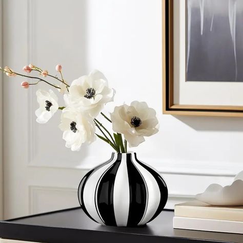 Black White Vase Ceramic Vase Flowers Stripes - Temu Black And White Chic Aesthetic, Black And White Vases Decor, Black And White Vases, Ap Portfolio, Chic Office Decor, Black And White Vase, Large Floor Vase, Tulip Vase, Dark Goddess