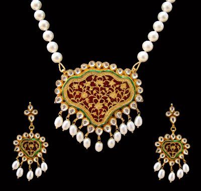 Thewa Jewellery Thewa Jewellery, Indian Musical Instruments, Elegant Jewellery, Top Indian, Royal Jewelry, Designer Jewellery, Indian Designer, Current Affairs, Jewellery Designs