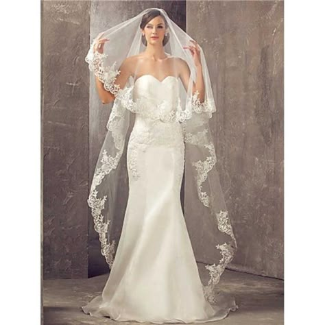 Bridal Veil Are Made Of Tulle, And Lace Applique Edge, Which Is Comfortable And Beautiful. White Lace Veil Costume Length In 300cm/118in,Width In 150cm/59in. Wedding Veil For Bride Available In Two Color, White And Ivory, It Can Be Freely Matched With Your Wedding Dress. The Model Wearing Picture Is Just To Show The Product And Provide Reference. Elegant And Simple Design Of The Wedding Veil, To Make You More Charming In The Most Important Moment Of Your Life. Attention: Please Refer To The Seco Lace Mantilla Veil, Ivory Bridal Veil, Chapel Length Veil, Lace Mantilla, Long Veil Wedding, Drop Veil, Mantilla Veil, Cathedral Wedding Veils, Blusher Veil