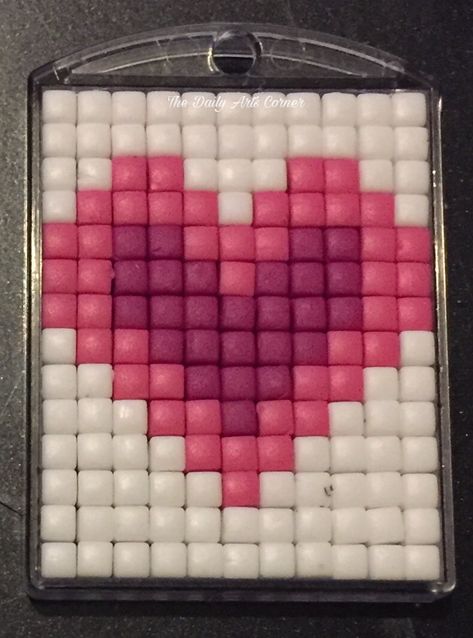 2 Colour Pixel Art, Valentines Day Pixel Art, Pixel Art Love, Pink Pixel Art, Pixel Art Heart, Heart Pixel Art, Pink White Wedding, Pony Bead Projects, Safety Pin Jewelry