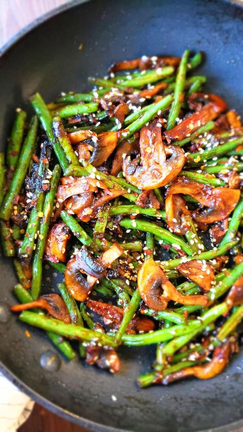 Mushroom Beans Recipes, Mushrooms And Green Beans Recipes, Green Bean Mushroom Stir Fry, Green Bean And Mushroom Stir Fry, Easy Dinner Recipes With Green Beans, Vegetable Side Ideas, Green Bean And Mushroom Sauteed, Asian Green Beans And Mushrooms, Stir Fry Beans Recipes