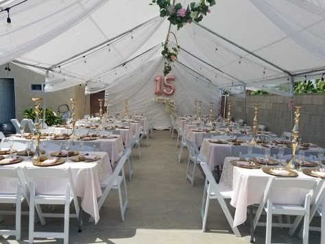 Party Canopy Decorations, Graduation Party Tent Decorations, Small Backyard Quinceanera Ideas, White Tent Party Backyards, Baby Shower Tent Decorations, 10x30 Tent Layout With Tables, Canopy Party Decorations, Canopy Decorations Outdoor Party, Tent Decorating Ideas Birthday