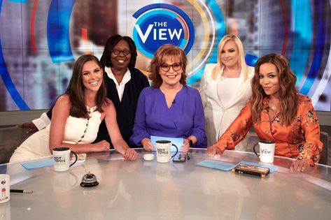 <i>The View</i> Tell-All Book <i>Ladies Who Punch</i> Is Being Adapted into a TV Series Star Jones, Rosie Odonnell, Barbara Walters, Instagram Ladies, Whoopi Goldberg, Private Investigator, Nba Season, Science Fiction Tv, O Donnell