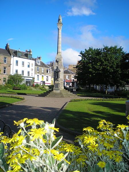 The War Memorial, Wellmeadow, Blairgowrie, Perthshire, Scotland. Blairgowrie Scotland, Spring Scotland, Perthshire Scotland, Lest We Forget, Wikimedia Commons, Some Pictures, Scotland, This Is Us, Statue