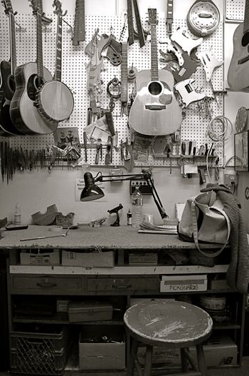 Lung Repair, Guitar Repair, General Aesthetic, Making Musical Instruments, Future Shop, Garage Studio, Guitar Store, Evil Witch, Workshop Ideas